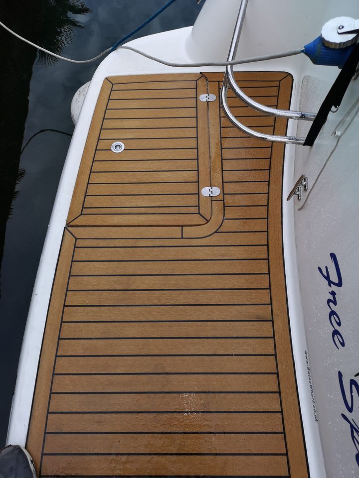 Sessa 35. Sessa Powerboat Synthetic Teak Decking Panels